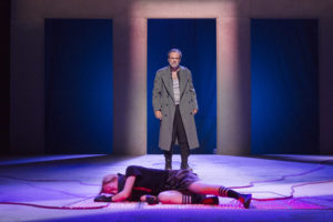 Le opere di Shakespeare rivivono al Teatro Bellini con "Tito/Giulio Cesare"