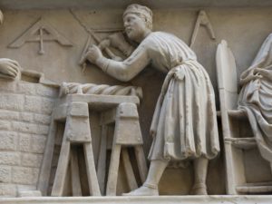 "A fascinating story" indaga l'utilizzo del trapano in scultura dall'Egitto al Novecento