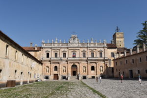Arte ed architettura si sposano indissolubilmente nella Certosa di San Lorenzo