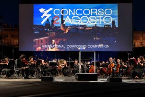 "2 agosto", l'orchestra del Teatro Comunale di Bologna per un concerto commemorativo in Piazza Maggiore