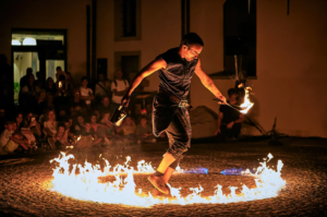 "La Luna nel Pozzo", a Caorle appuntamento con artisti di strada provenienti da tutto il mondo